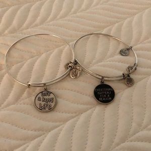 2 Alex & Anis: Reserved